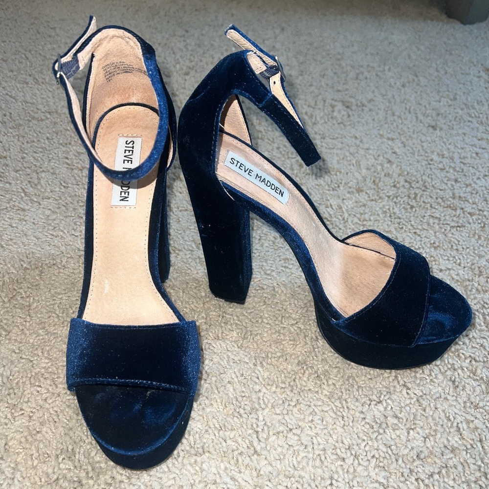 Steve Madden Blue Velvet Gonzo Platform Heel